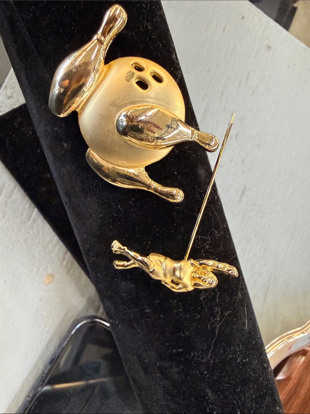 Gold Bowling Pin and Bowler Hat Decorative Pin Set - Unbranded